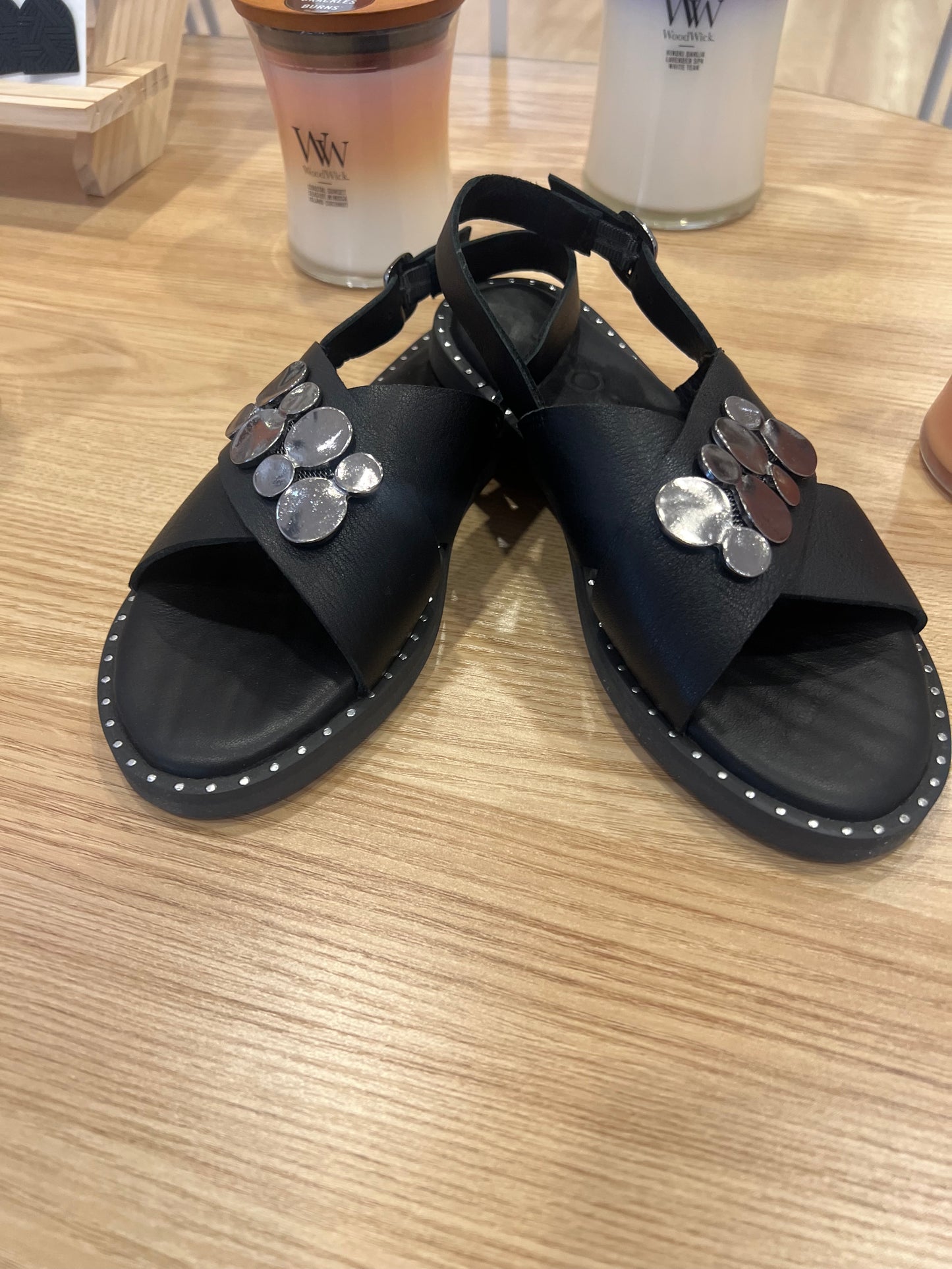 mulan Leather Sandal