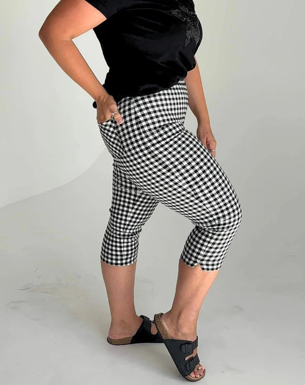 Check Capri Pant