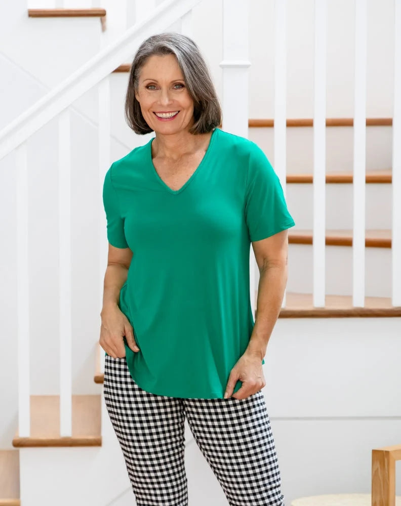Elena Tee