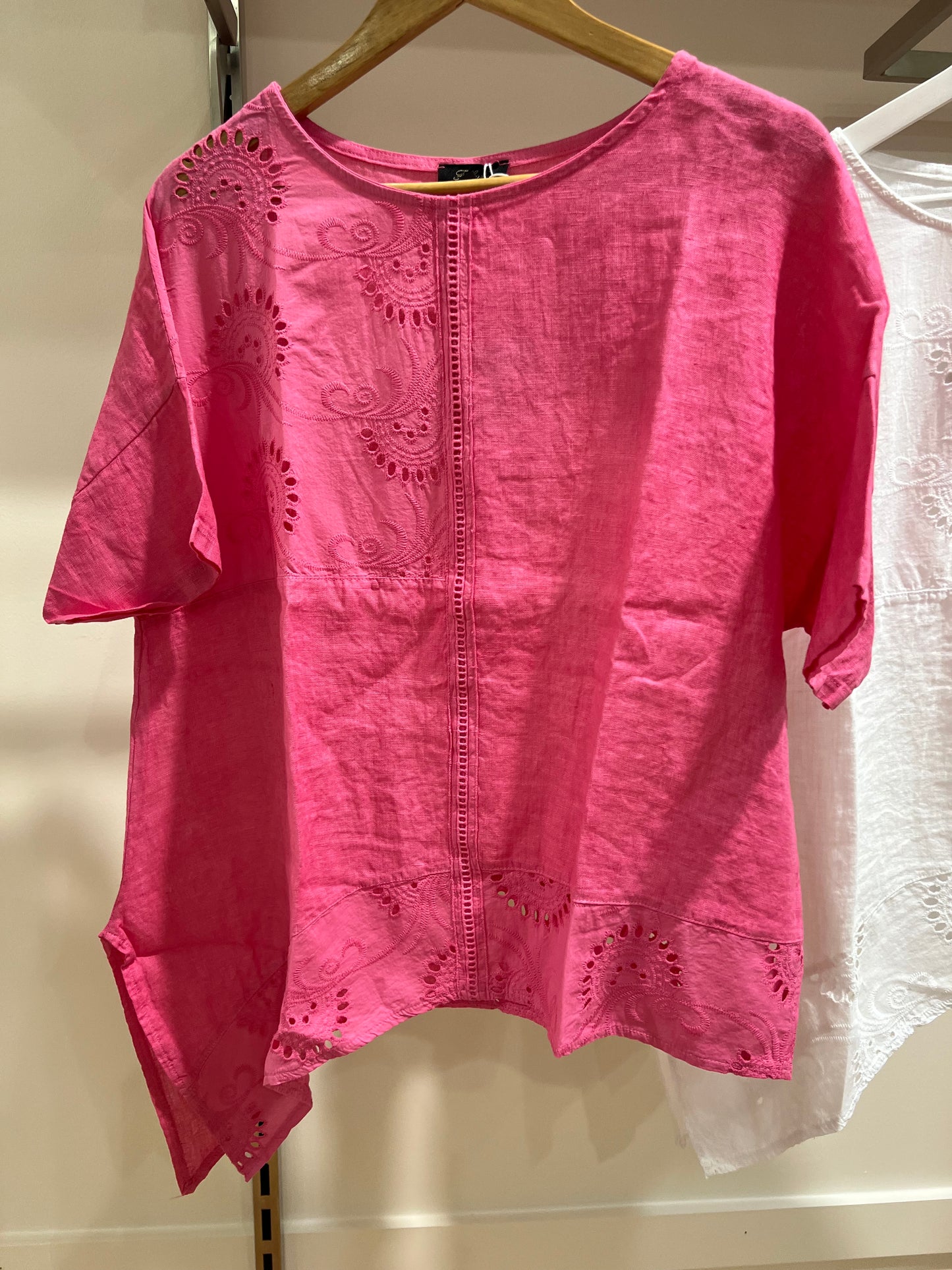 Meera Linen Top